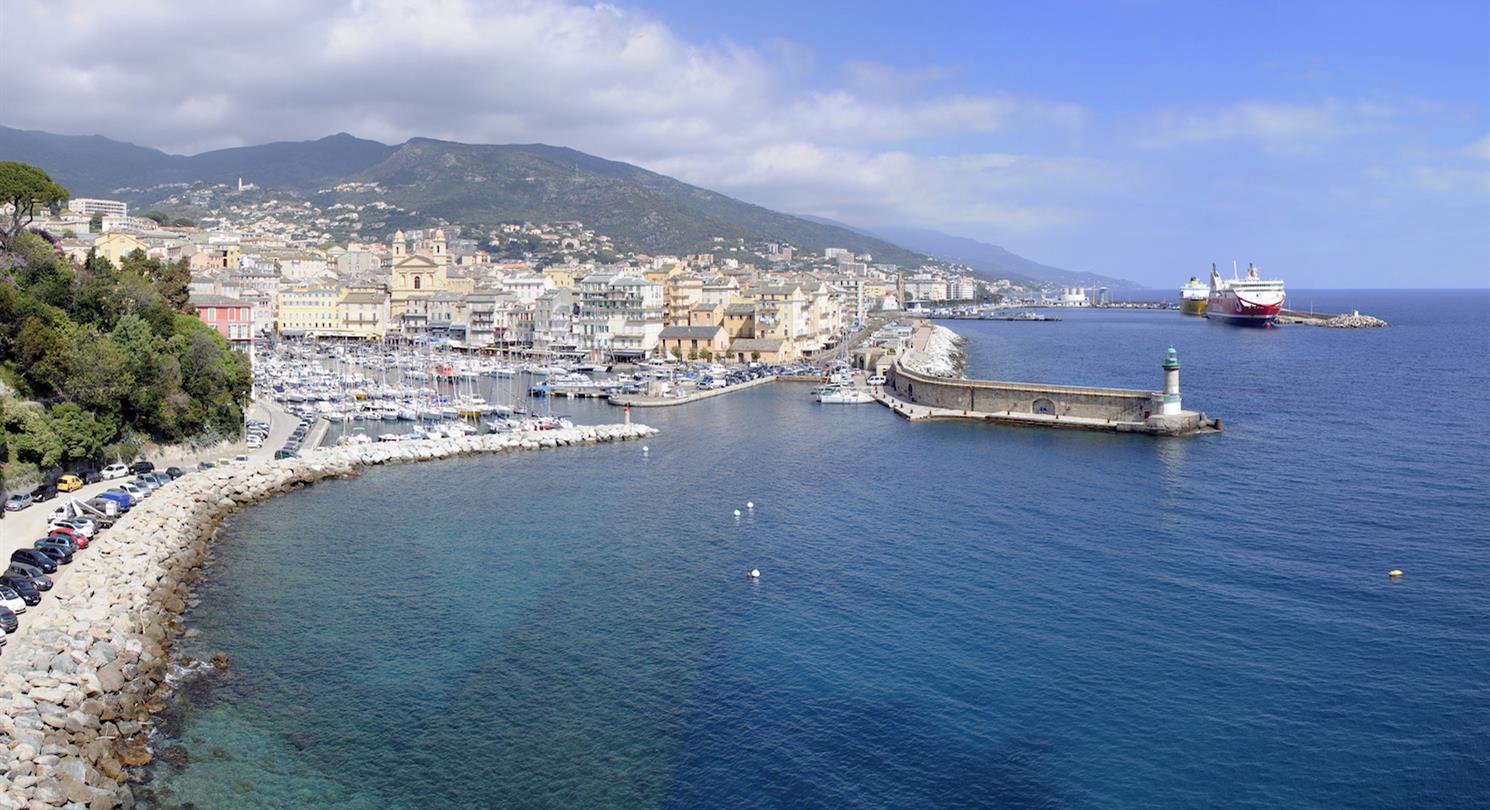 Corsica Ferries - Ferien 4-Sterne-Campingplatz Korsika