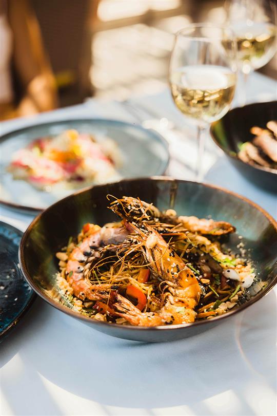 Traditionelles korsisches Restaurant mit Fisch, Bio-Fleisch, korsischen Gerichten