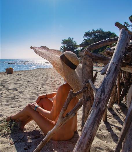 Ferienaufenthalt in der 3-Sterne-Residenz für Naturisten auf Korsika, Vermietung von Villen, Chalets, Mobilheimen, Mini-Villen - Domäne  Bagheera