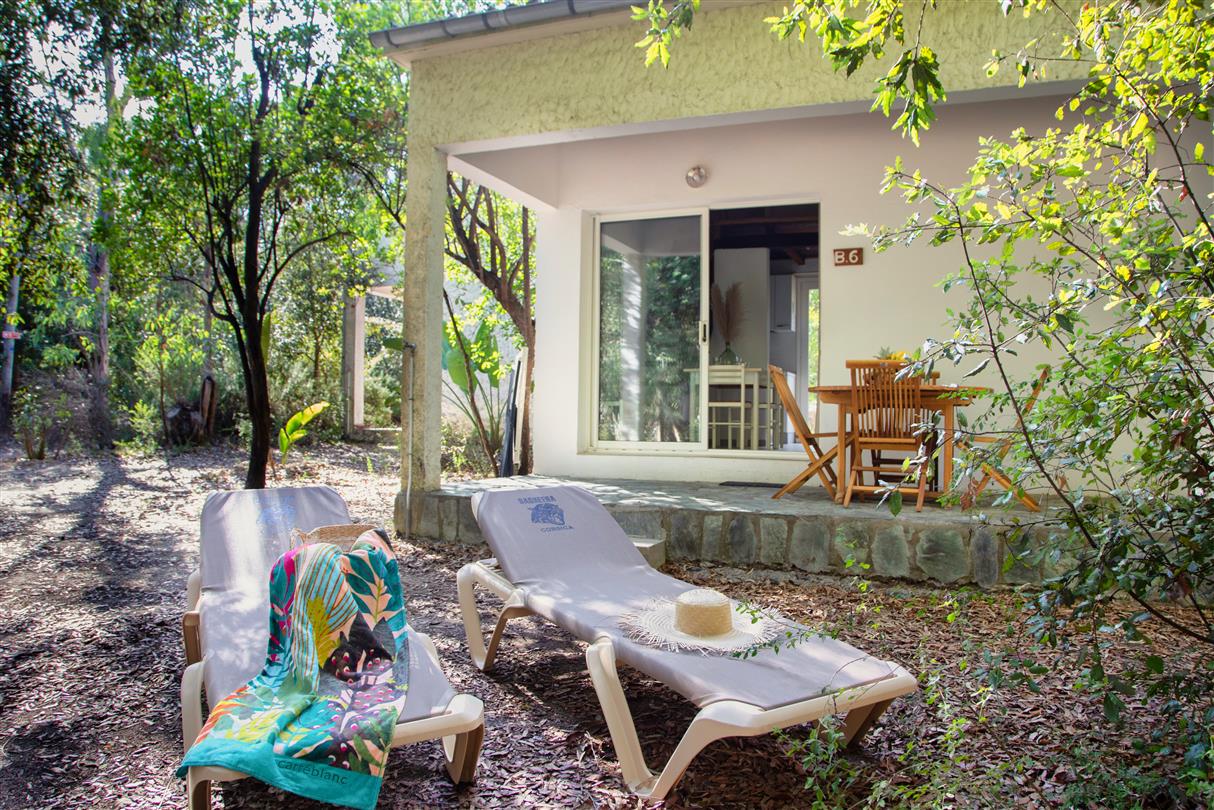 Villa Typ B1 - Vermietung in FKK-Campingplatz auf Korsika